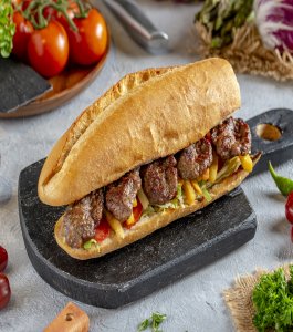 Ekmek Arası Köfte Menü 5